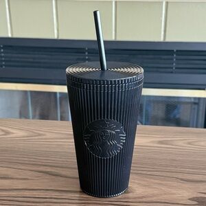 New Starbucks 16oz Pleated Venti Cold Cup Tumbler 2024 Ltd Edition-Black